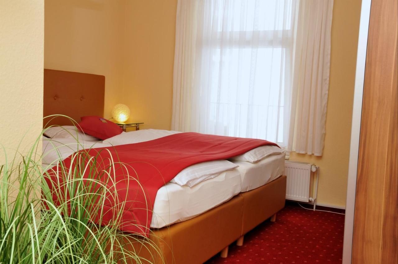 City-Hotel Am Wasserturm Halle Хале Екстериор снимка