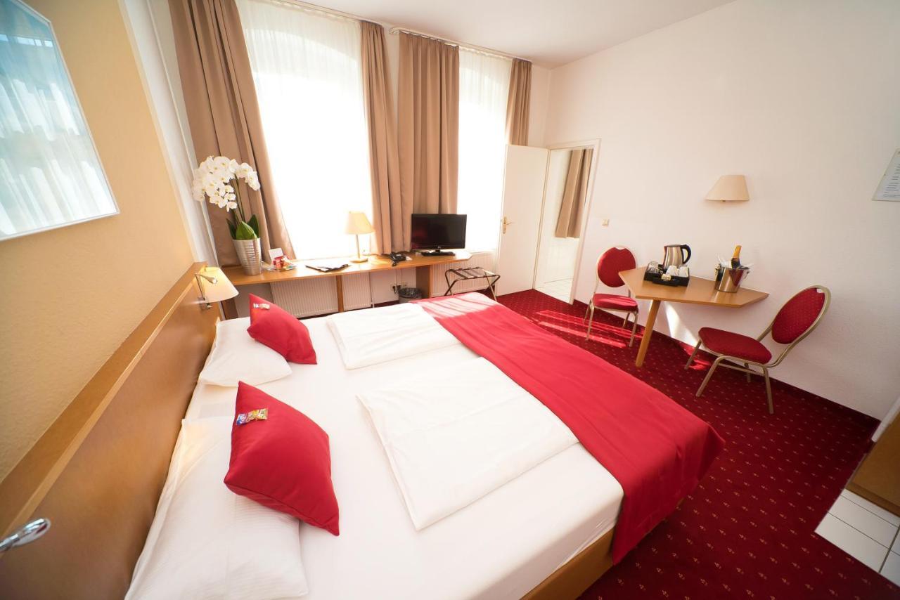 City-Hotel Am Wasserturm Halle Хале Екстериор снимка