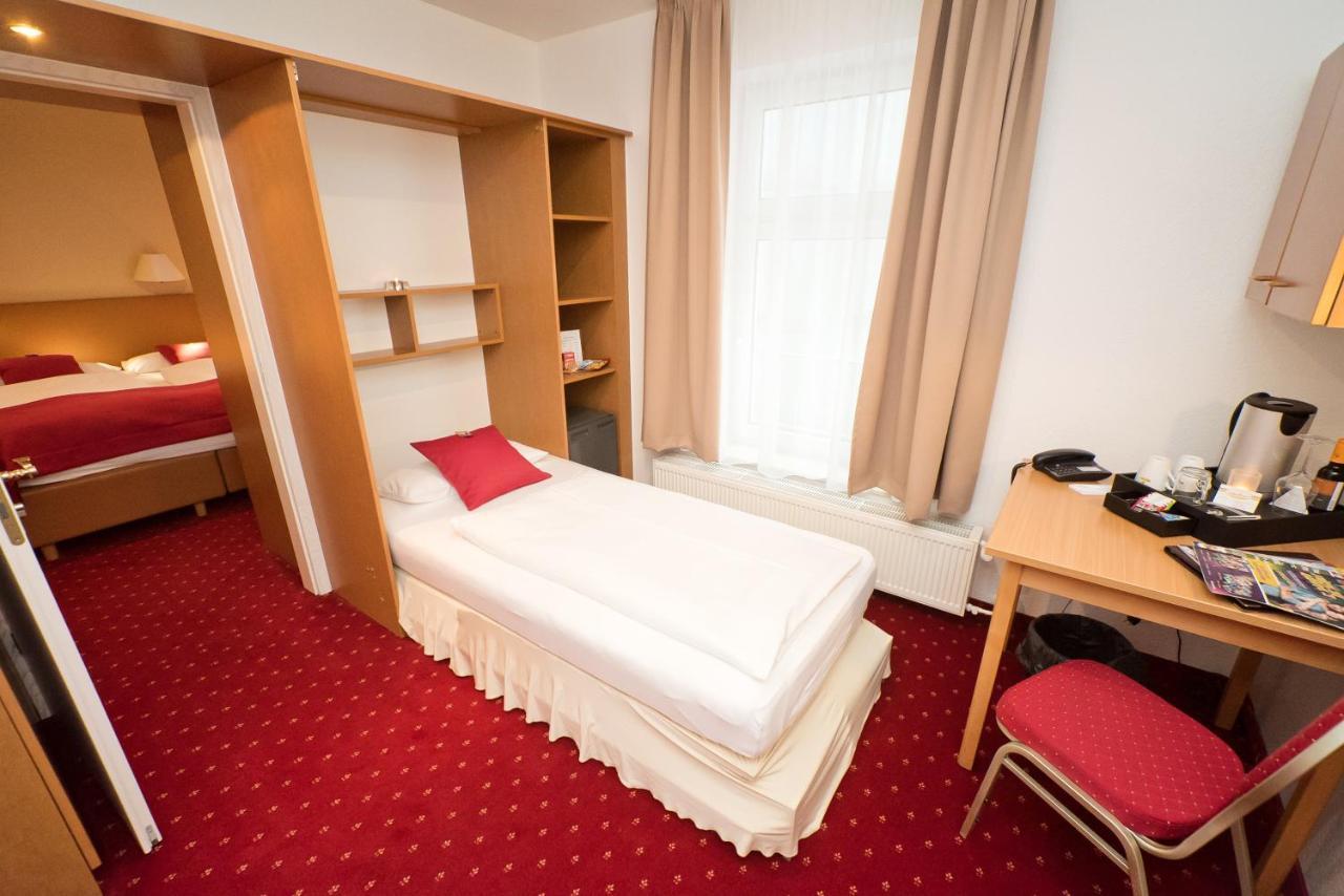 City-Hotel Am Wasserturm Halle Хале Екстериор снимка